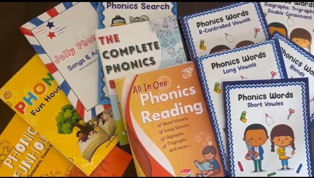 Phonics Set of 11 Books. The Ultimate Spoken English Learning Bundle for Kids