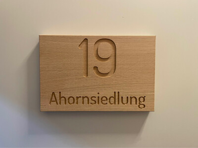 Hausnummernschild aus Eichenholz ca. 30 x 20cm