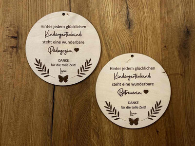Erinnerungsschild aus Holz