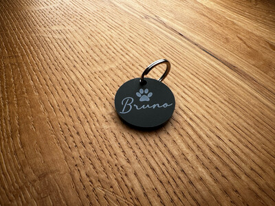 Hundemarke bzw. Schlüsselanhänger Acryl schwarz mit Schlüsselring personalisiert