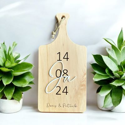 Holzbrett zur Hochzeit/zum Jahrestag mit oder ohne 3D-Schriftzug aus Acryl