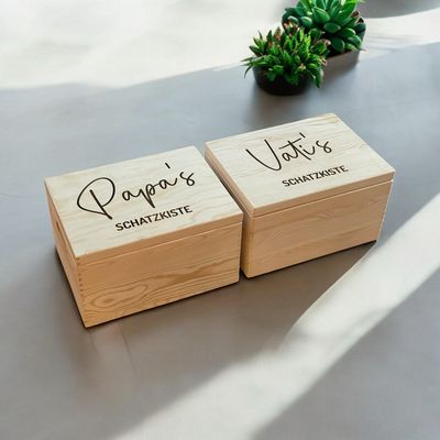 Holzkiste - … Schatzkiste, personalisiert, Lasergravur