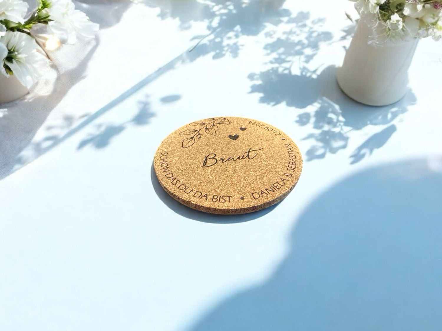 Platzkarte / Untersetzer für deine Hochzeit personalisiert ab € 1,60 - Mindestbestellmenge 10 Stück, Kork, Furnierholz, Birkesperrholz. 🤩 Staffelpreise beachten 🤩