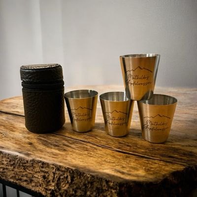 Edelstahl Stamperl 4x mit Lederetui