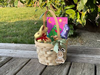 Osternest groß aus Bambus geflochten mit personalisiertem Anhänger