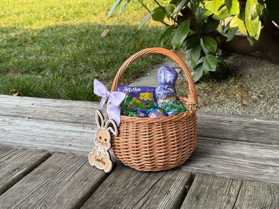 Osterkorb geflochten mit personalisiertem Anhänger, Ostern, Osternest