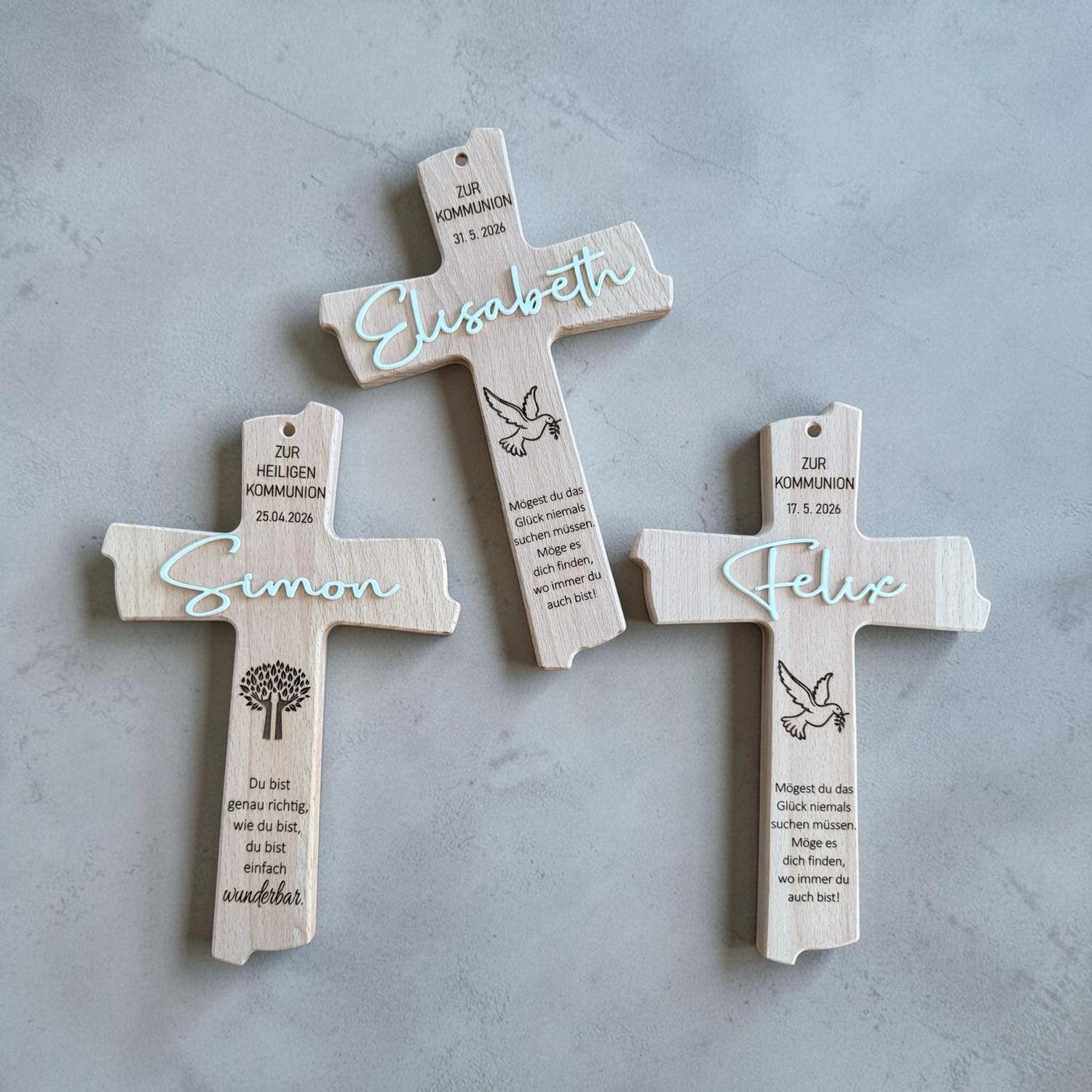 Holzkreuz aus Buche oder Eiche mit 3D Effekt und Wunschgravur, Geschenk Taufe, Firmung, Kommunion