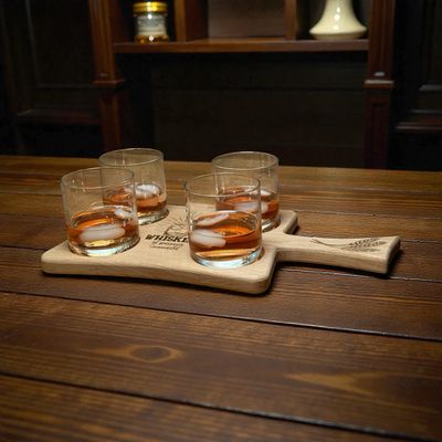 Whiskey Brett mit 4 Whiskey Gläsern personalisiert, Servierbrett, Whisky,