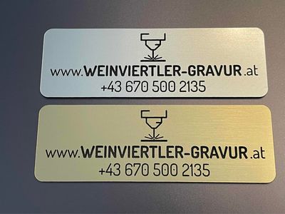 Schild aus Kunststoff mit Metalloptik variable Größe