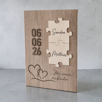 Personalisierte Holztafel aus Eichenholz mit Puzzle – Ein einzigartiges Geschenk zur Hochzeit