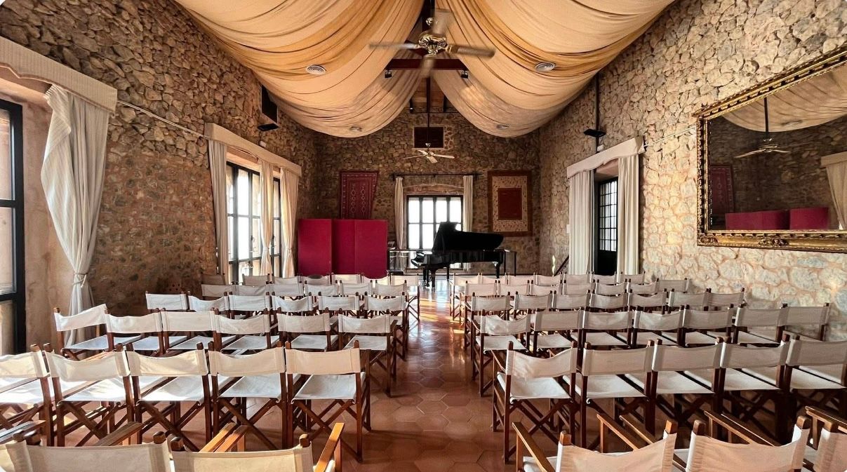 Pana Yontararak, Thailand, piano Boonya Nakdee, Thailand, Flute “Thai Folk and Classics” 09/09/2026, Son Marroig, Deia, 19:30