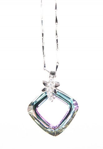 Elegant Dazzling Swarovski Crystals Fashion Necklace