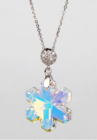 Beautiful Floral Shaped Swarovski Crystal Necklace
