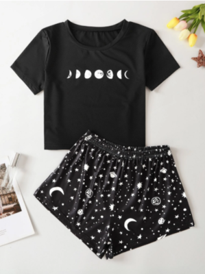 Conjunto de pijama con estampado de galaxia