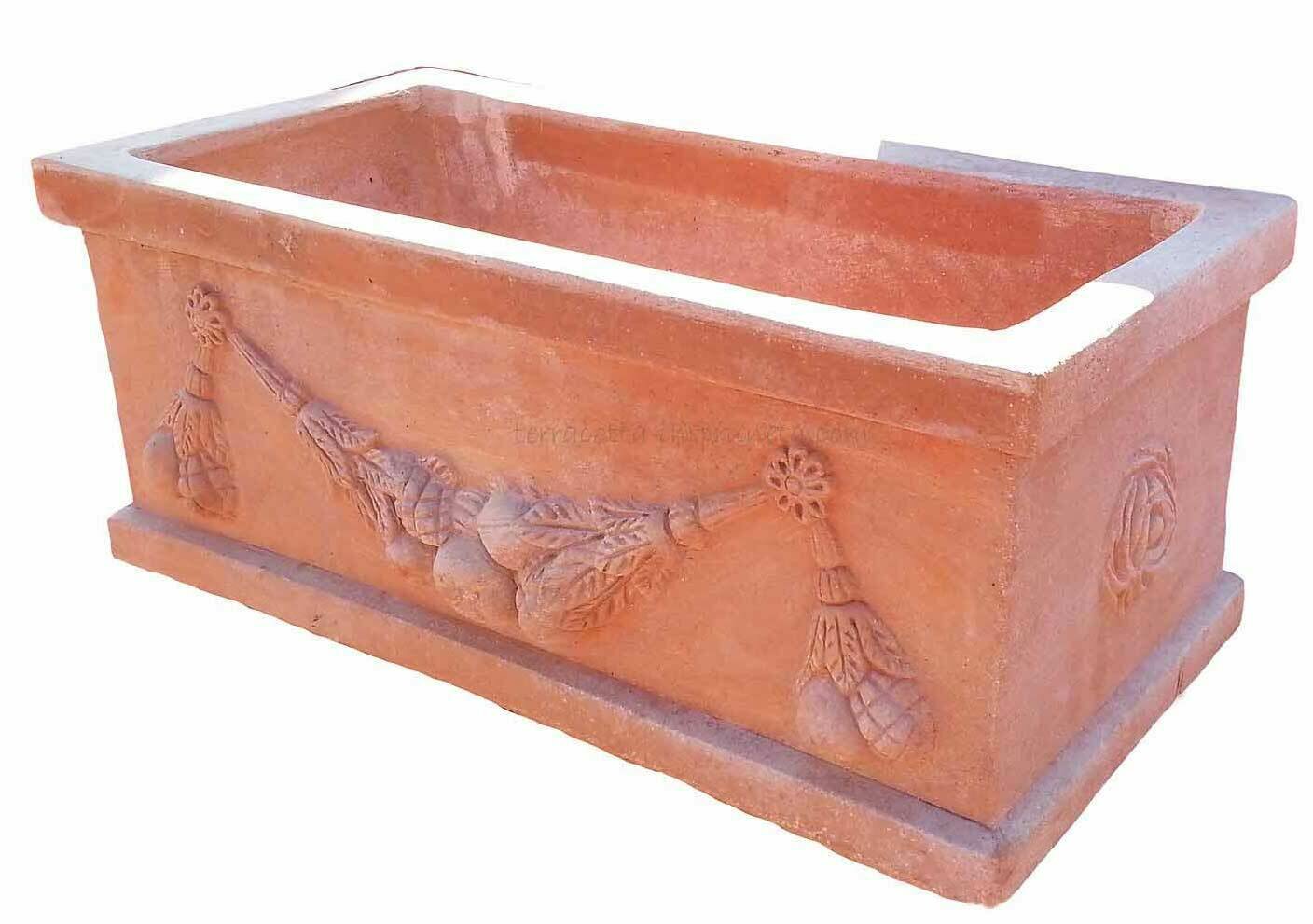 Cassetta rett. festonata - Terracotta-Kasten mit Girlande Cassetta rett. festonata - Terracotta-Kasten mit Girlande