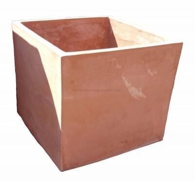 Cubo semplice - Schlichter Terracotta-Kubus Cubo semplice - Schlichter Terracotta-Kubus
