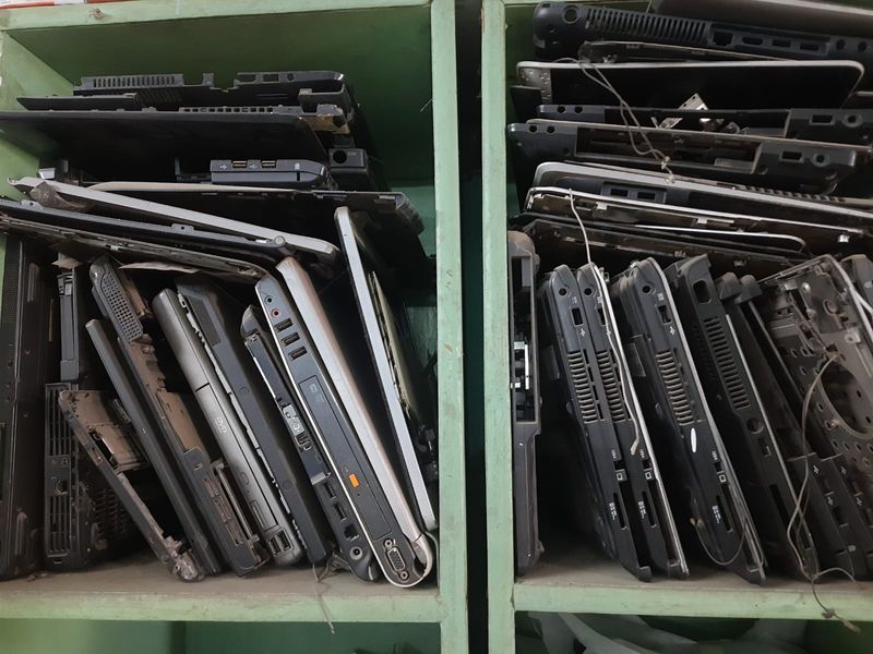 Laptop repair nehru place, best laptop repair shop in Delhi, all brands