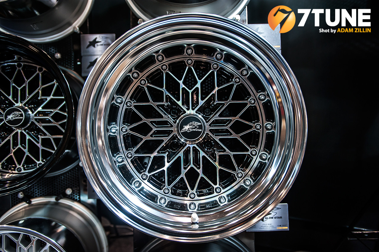 GLOW STAR SATIN BLACK STANDARD DISH