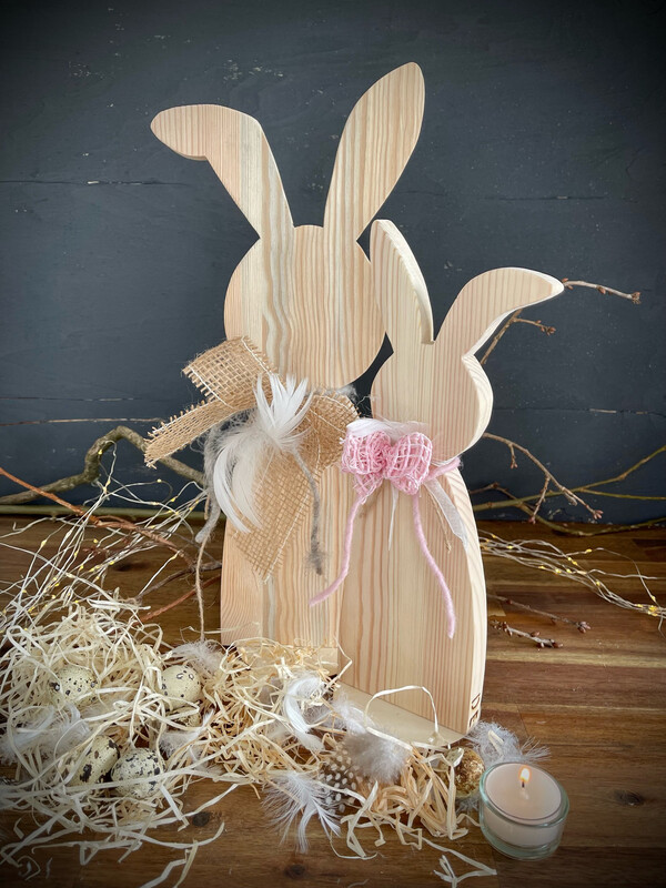 Osterhasen aus Holz im 2 Größen - wahlweise in natur, grau oder weiß, pro Stück ab 12,00 €