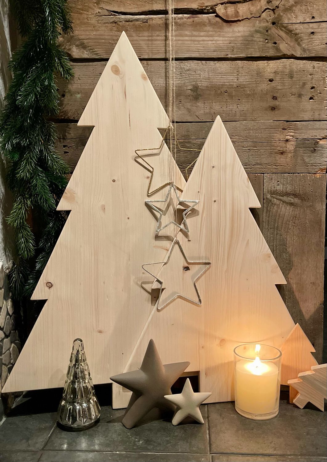 Tannenbaum aus Holz für vielseitige Deko - Perfekt für Advent & Weihnachten - Adventszauber ohne Deko, in 2 Größen, Preis pro Stück