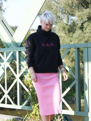 Plott Pulli | Schwarz bla bla bla | Größe S Plott Pulli | Schwarz bla bla bla | Größe S