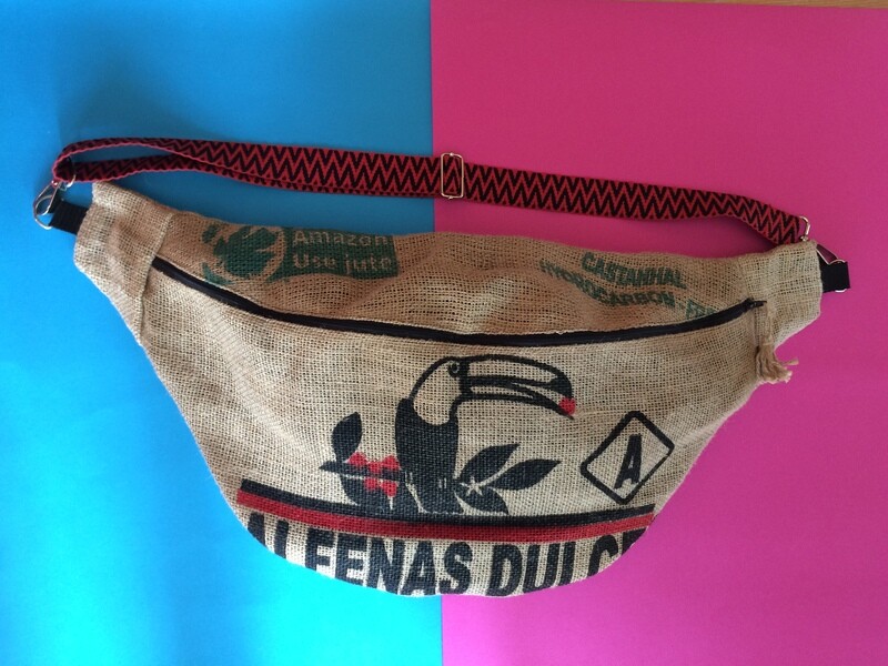 COFFEEBAG big | Black Toucan COFFEEBAG big | Black Toucan