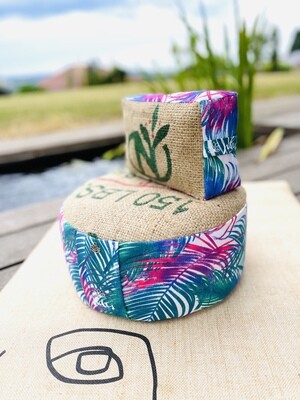 Coffeebag yoga pouf | palm tree number