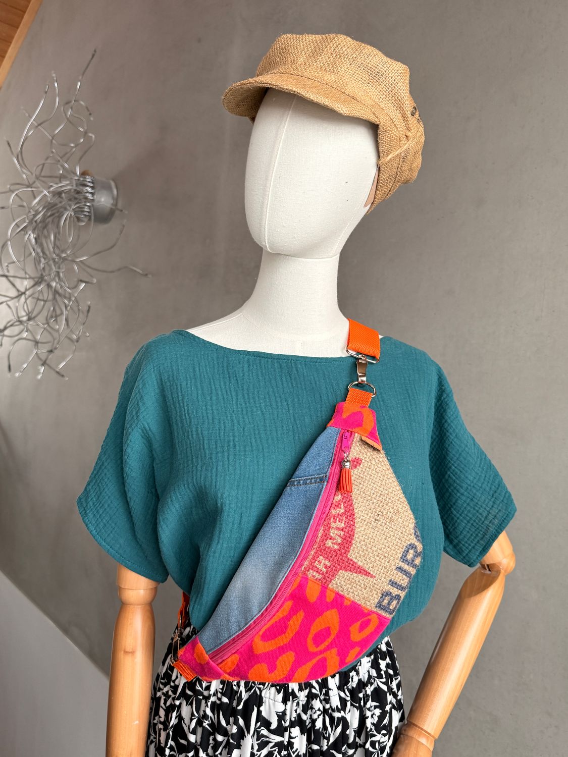 COFFEEBAG little | Pink Leo