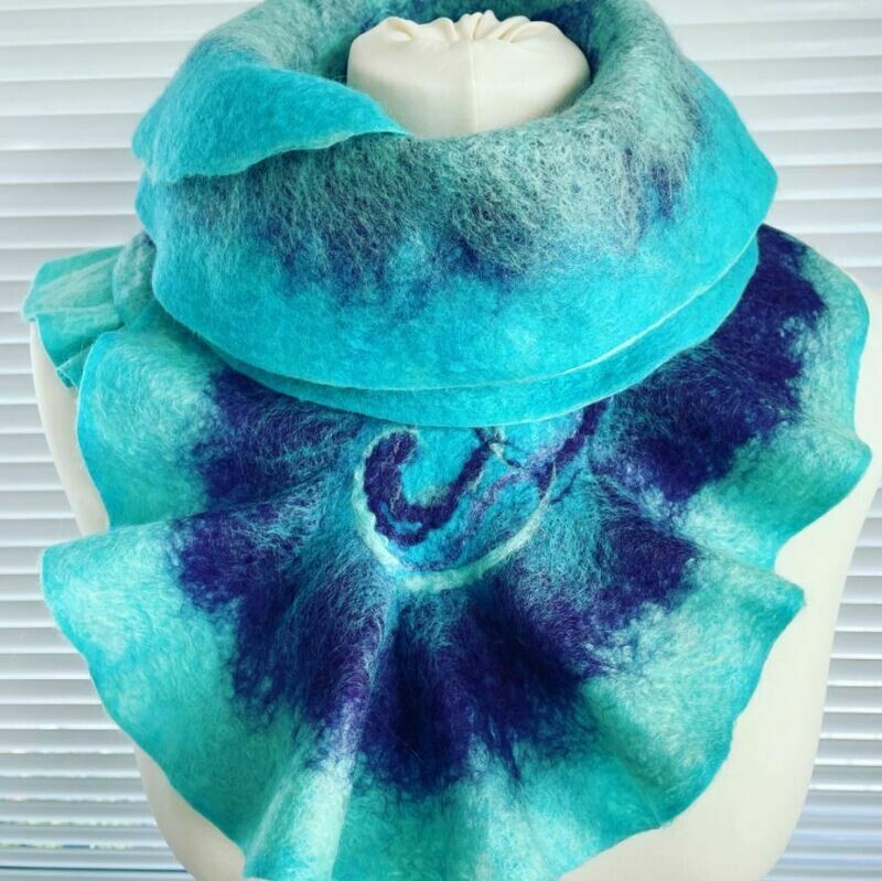 Felt Scarf (Turquoise)
