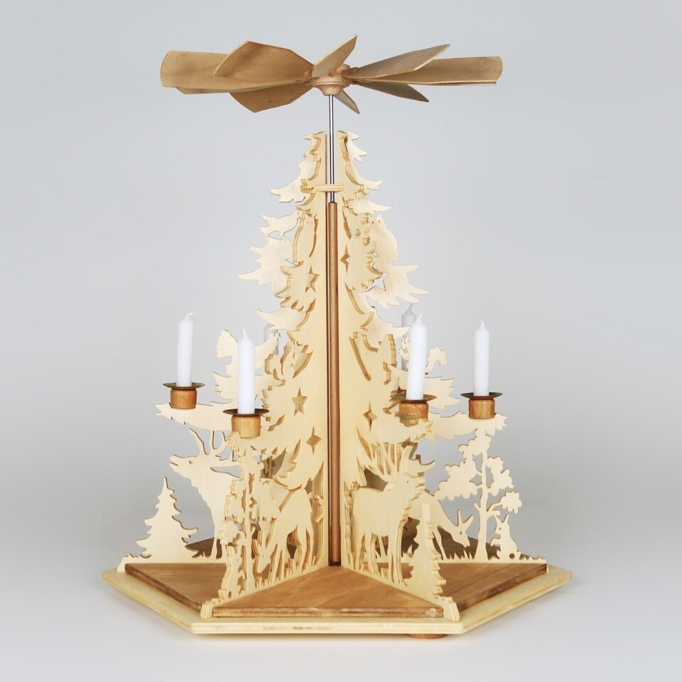 Pyramide 'Lichtertanne'