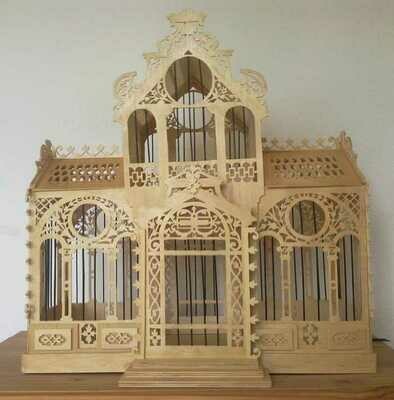Vogelkäfig in Form eines Renaissance Schlosses Vogelkäfig in Form eines Renaissance Schlosses