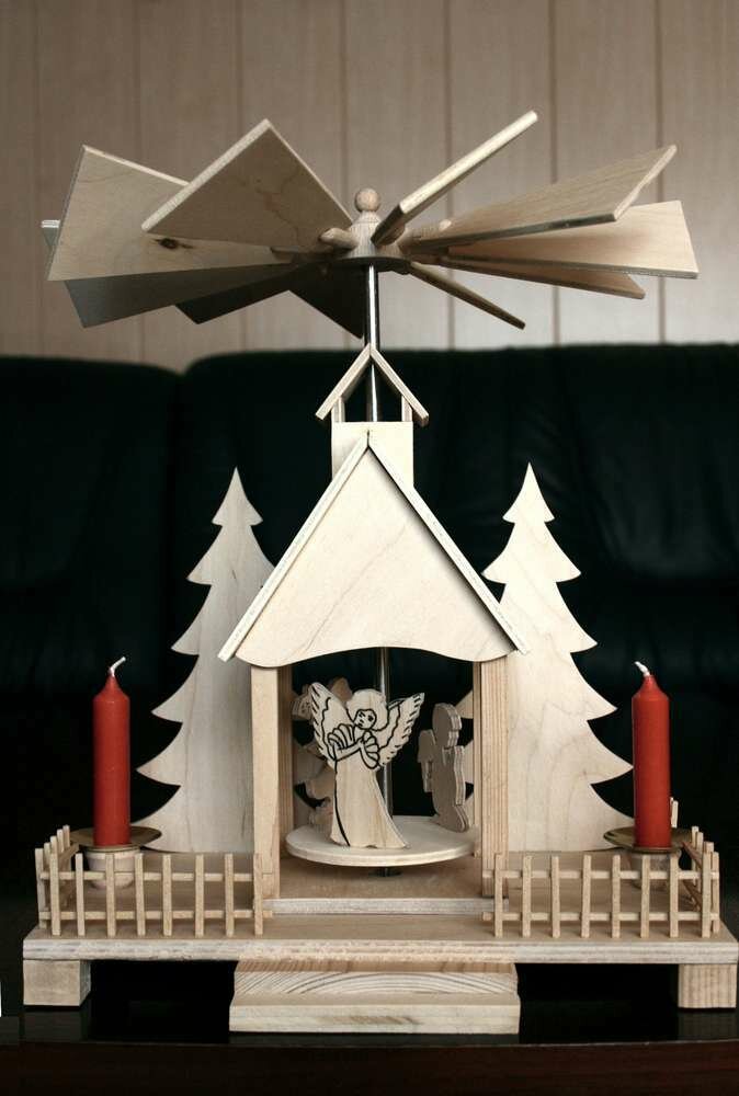 Pyramide Waldkapelle – Vorlage für Laubsägearbeiten