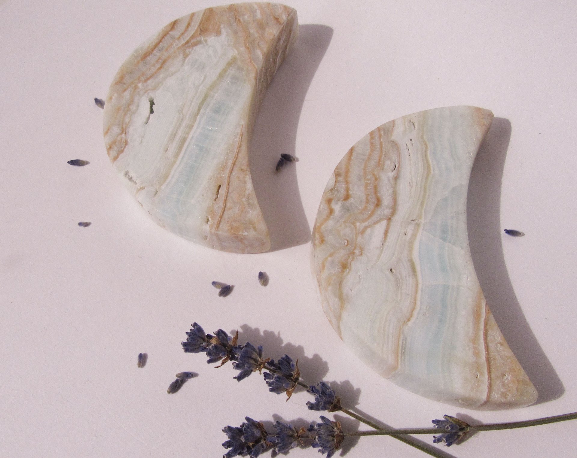 Caribbean Blue Calciet Maan