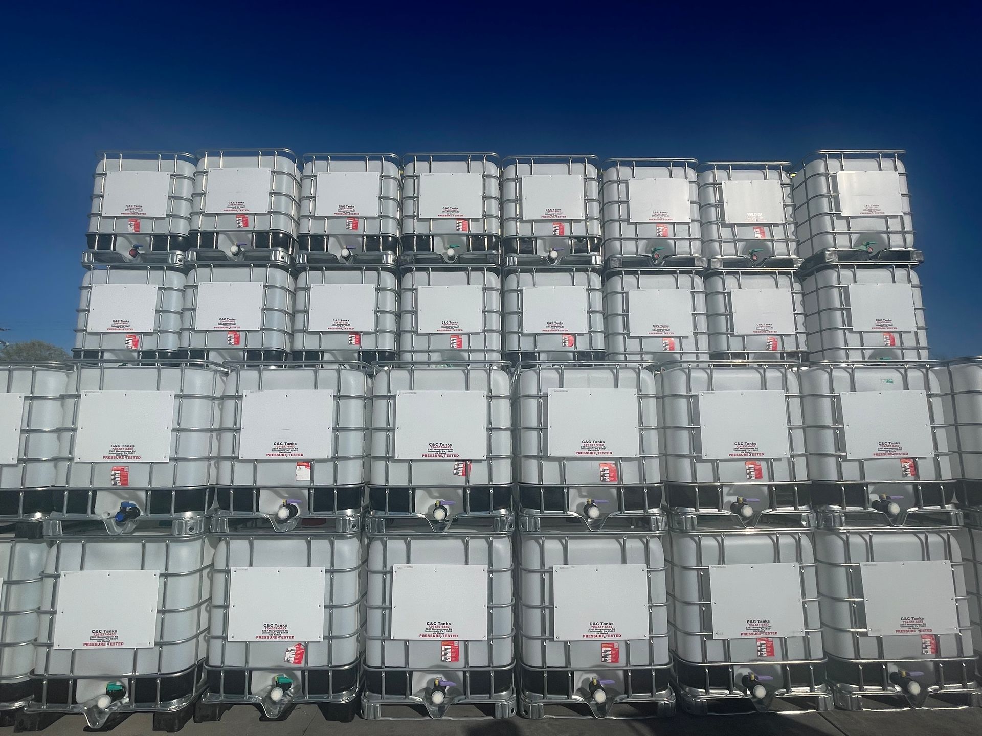 275 gallon Refurbished IBC Tanks