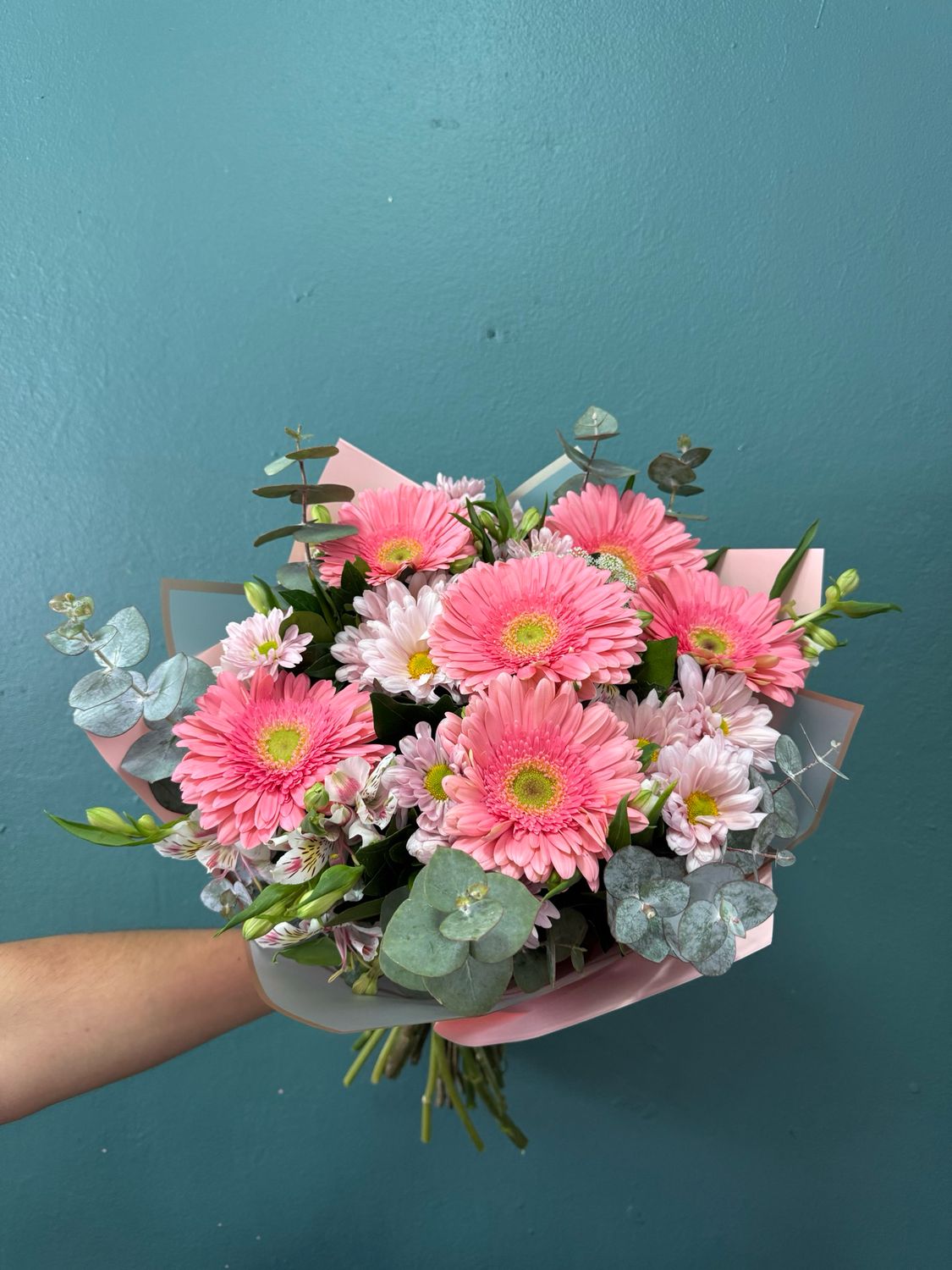 bouquet mix 6 gerberas rosas