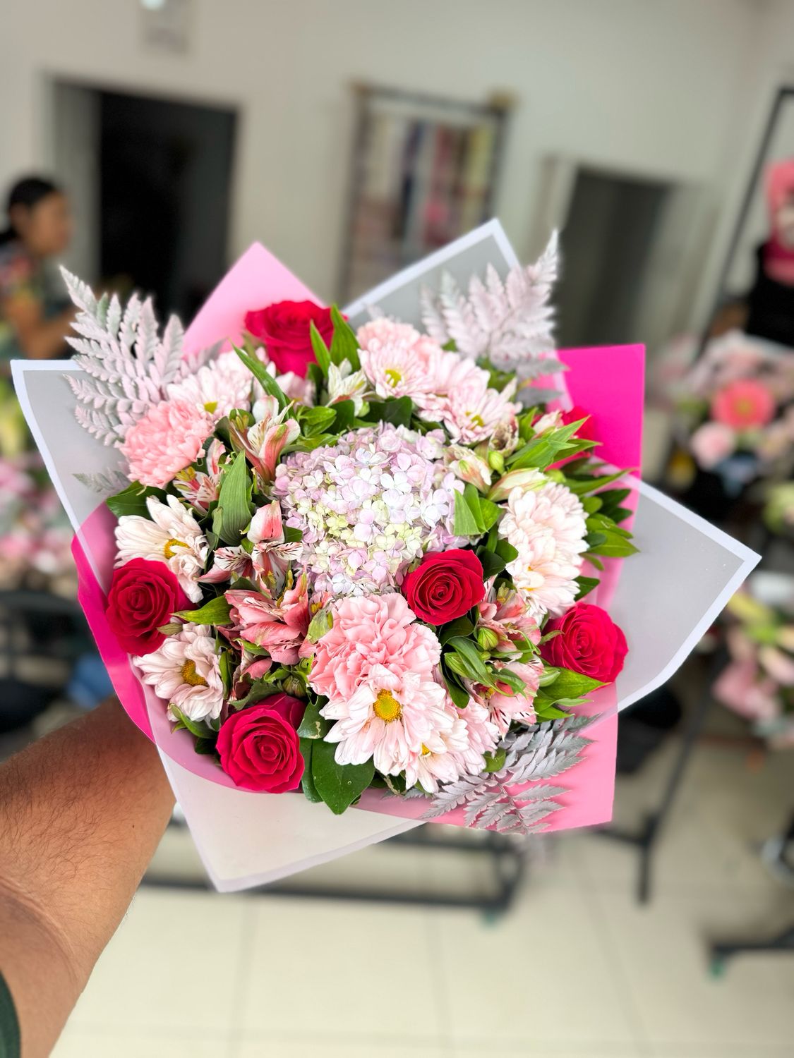 bouquet mix rosas rojas