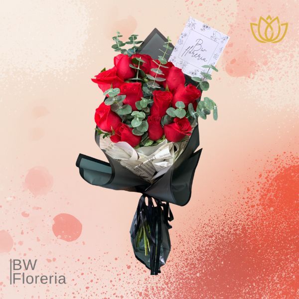 12 rosas rojas en bouquet