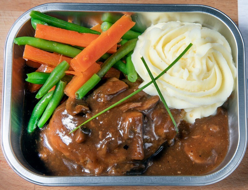 Steak salisbury avec sauce forestière/Salisbury steak with mushroom sauce