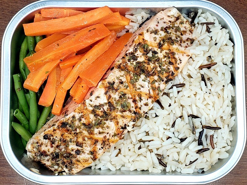 Filet de saumon grillé aux fines herbes