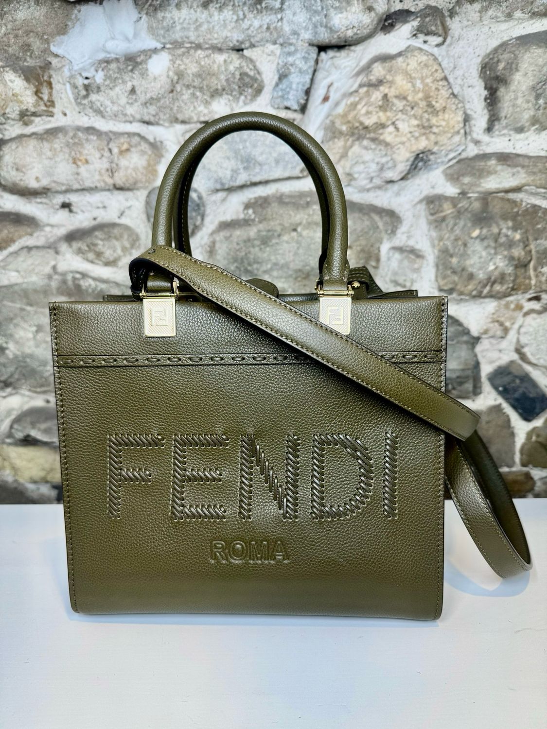 Fendi Sunshine Shopper Medium