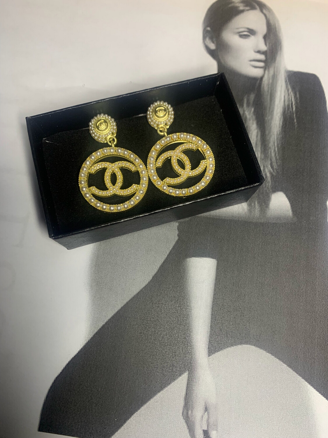 CHANEL PEARL EARRINGS