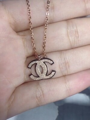 ROSE GOLD CC NECKLACE