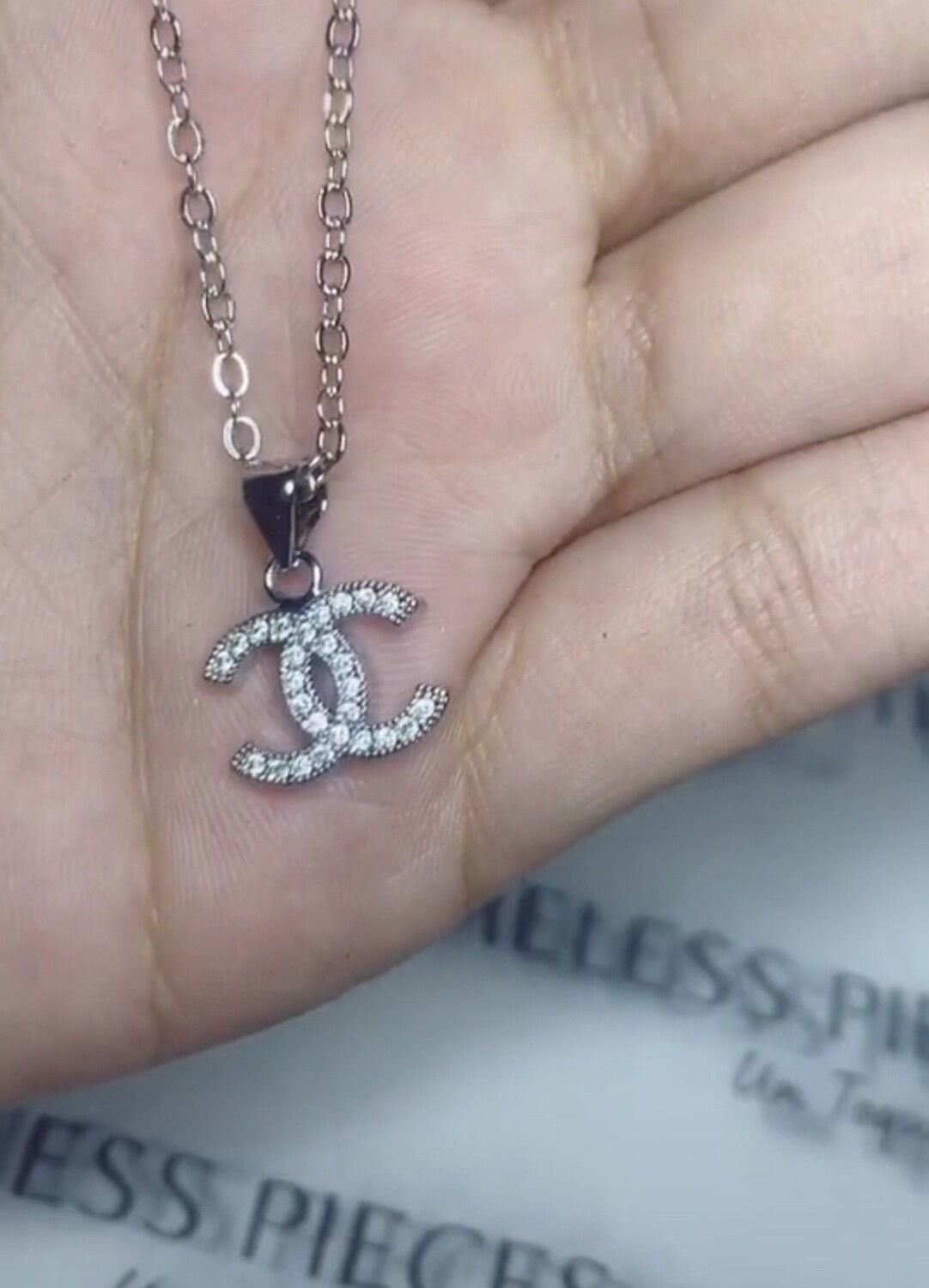 SILVER CHANEL NECKLACE