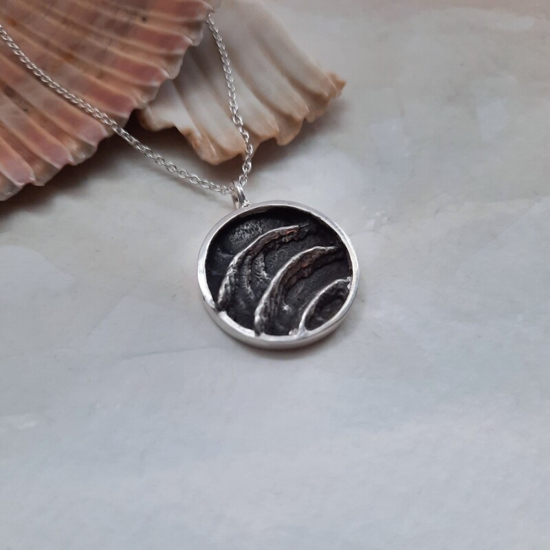 Tide Necklace