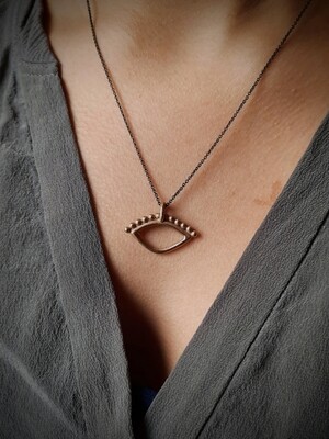 Vision Necklace - Bronze
