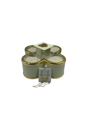 Eternal Clover Jewelry &amp; Rose Box