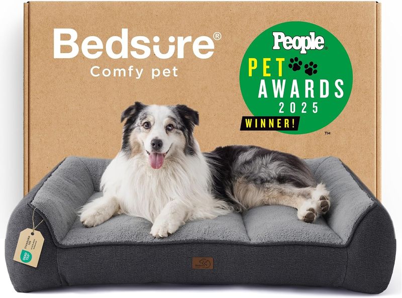 Bedsure orthopedic dog bed box, 2025 People Pet Awards winner, with dog resting on bed