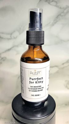 Cat Bedding Spray (2 oz. glass spray bottle)