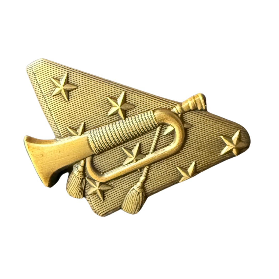 MUST HAVE! Lapel Pin - Bugle and Flag MUST HAVE! Lapel Pin - Bugle and Flag