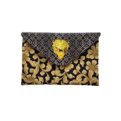 現貨 虎年周邊 金老虎 滿版 印花 手拿 平板 信封包